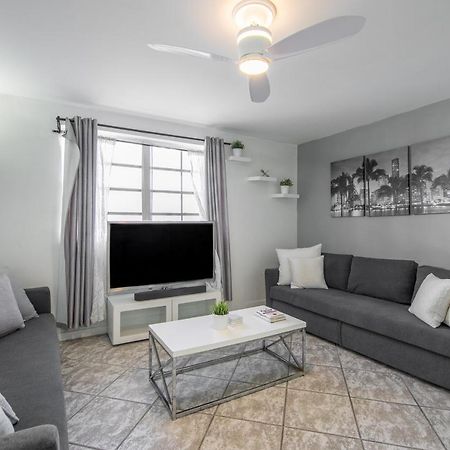 Apartamento Collins Chic Miami Beach Exterior foto